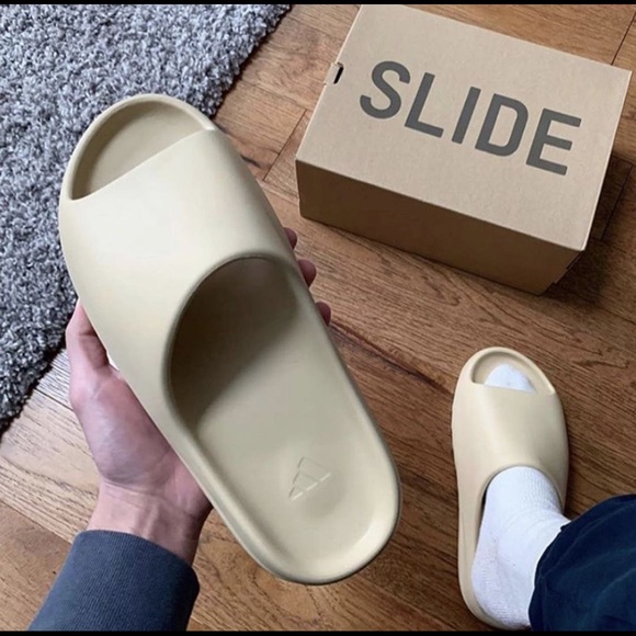 Yeezy bone slides - Picture 3 of 4